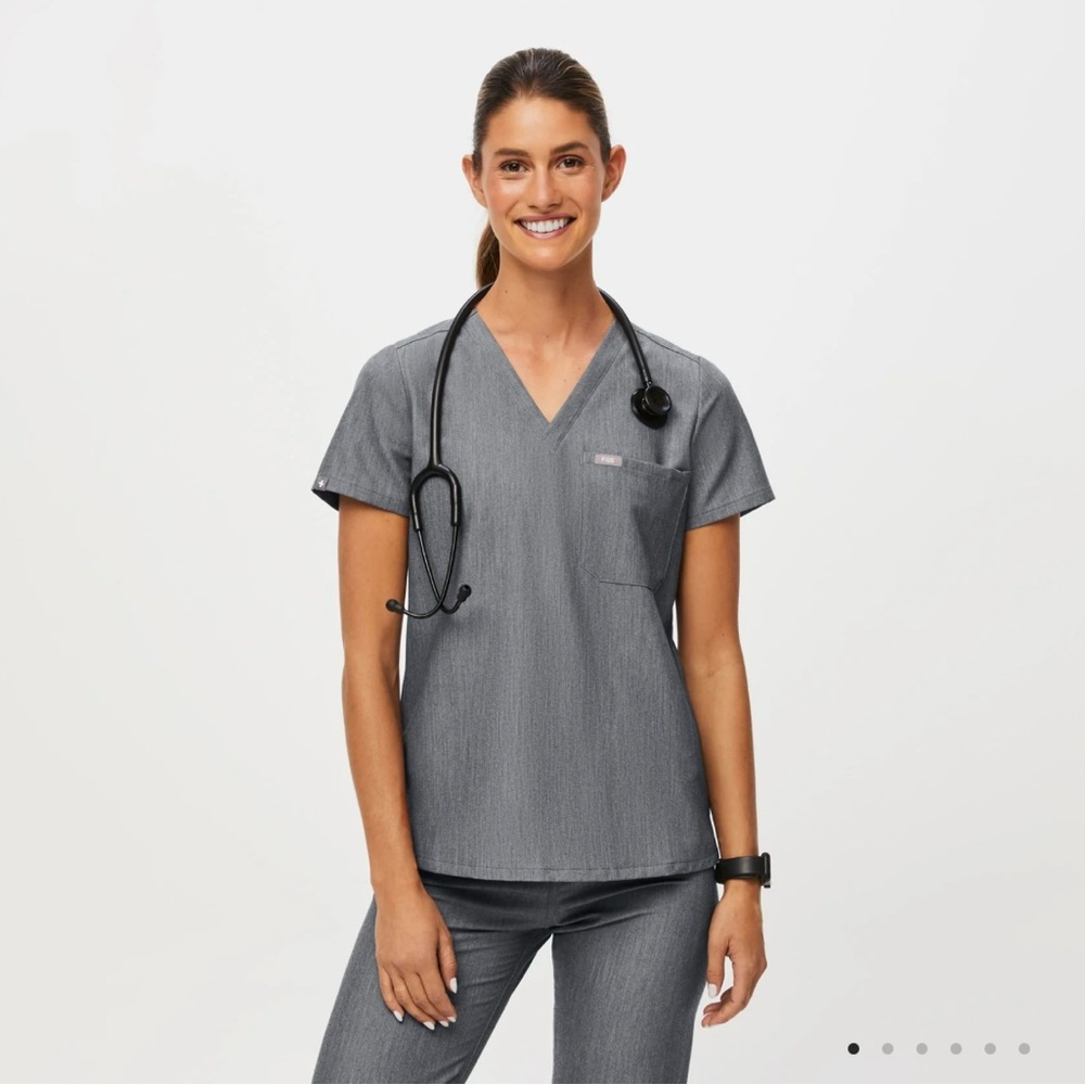 Figs Gray Short Sleeve Women's Tee